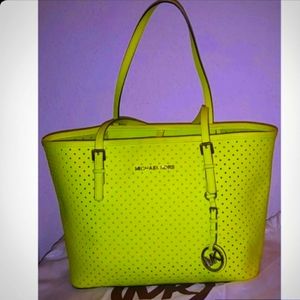 IN SEARCH OF THIS BAG (not my photo)